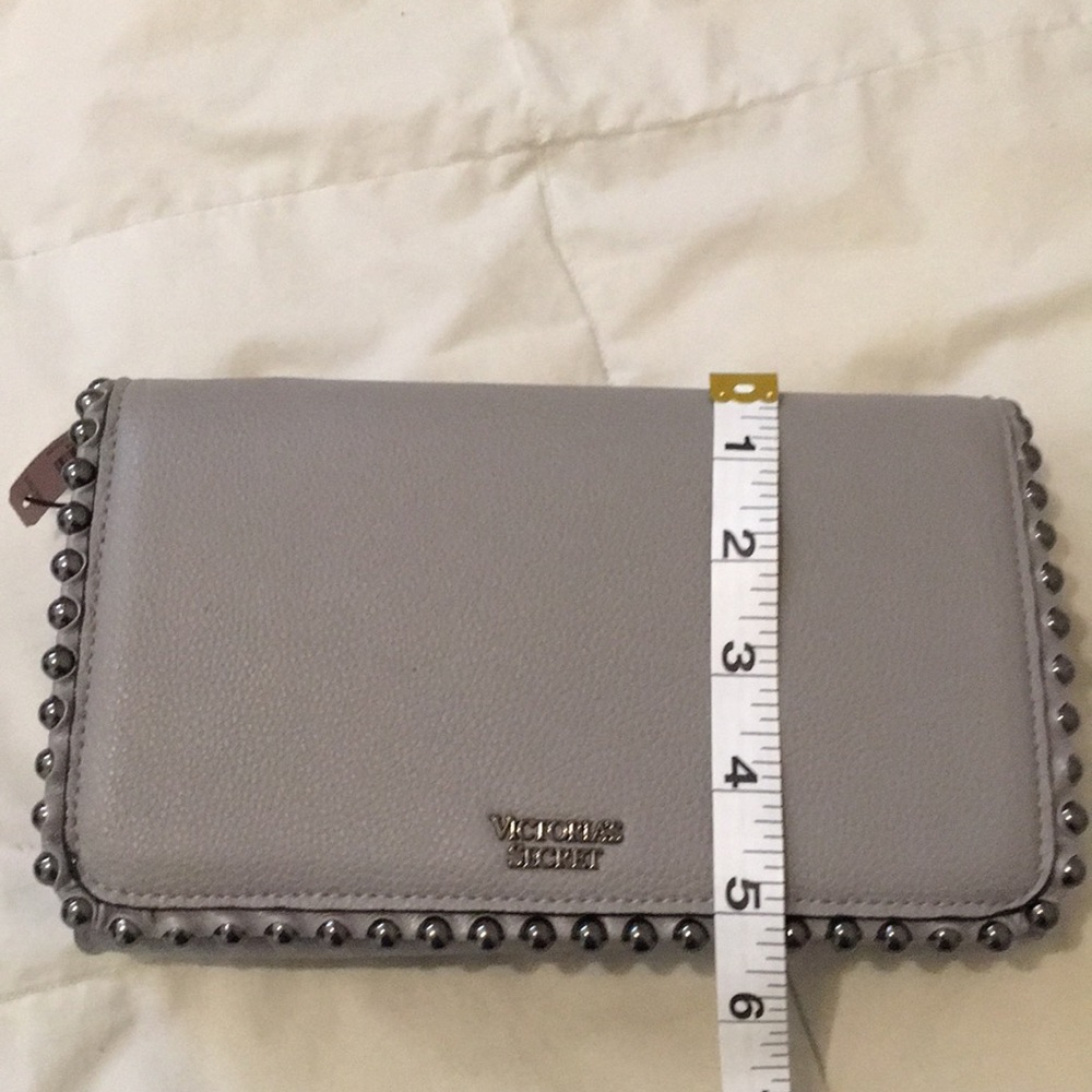 Crossbody - Picture 2 of 3